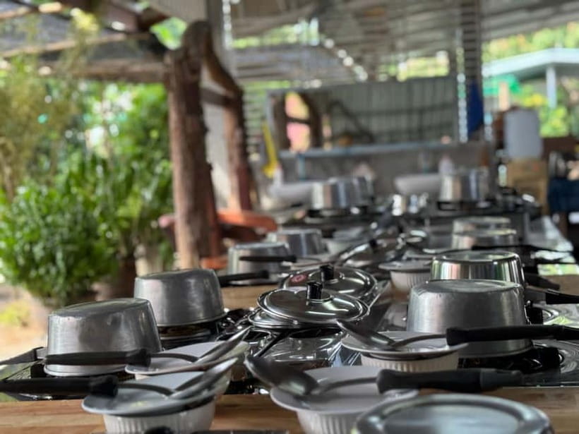 Ao Nang: Hands-on Learn to Cook 3 Popular Thai's street food - 150 minutes in a clean open-air kitchen: how the class flows