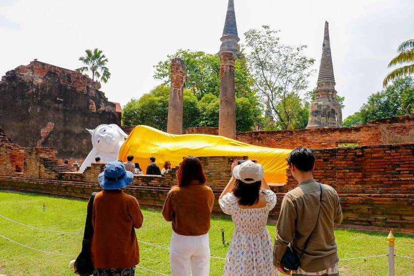 Ayutthaya One Day: Famous Temples & Bang Pa-In Palace Tour - The Bus Ride Reality Check: 1 Hour Out, 2 Hours Back