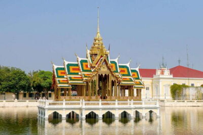 Ayutthaya One Day: Famous Temples & Bang Pa-In Palace Tour - Meeting at Central World Hug Thai: Smooth Start, Easy Navigation