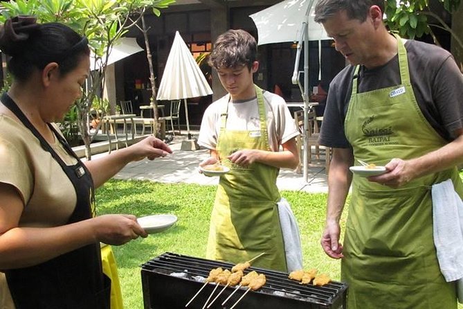 Baipai Thai Cooking School Class in Bangkok - Step-by-Step Teaching in English: How the Class Stays Manageable