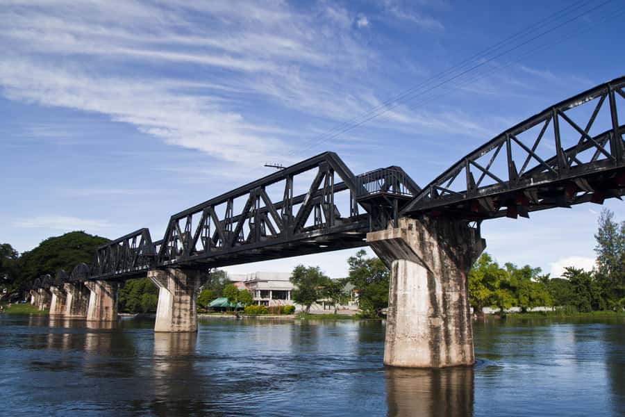 Bangkok: 2-Day River Kwai & Erawan National Park Tour - River Kwai History: Bridge Over the River Kwai, Allied Forces Cemetery, and JEATH