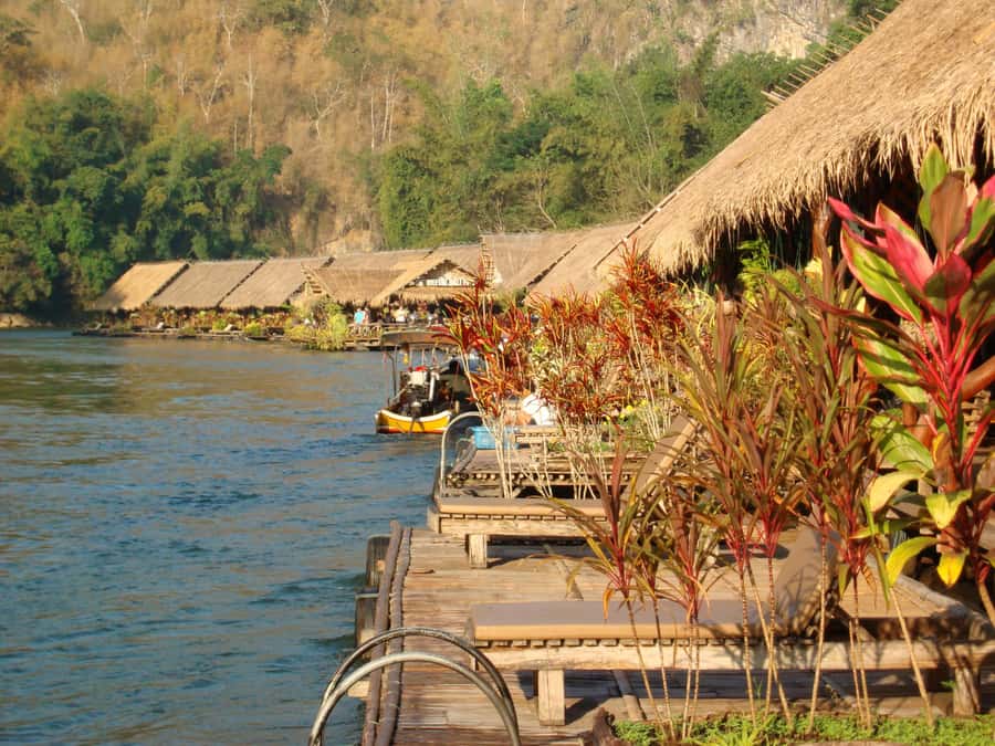 Bangkok: 2-Day River Kwai & Erawan National Park Tour - Kwai Noi Floatel Sleepover: Jungle Rafts and the Bamboo-Bridge Experience