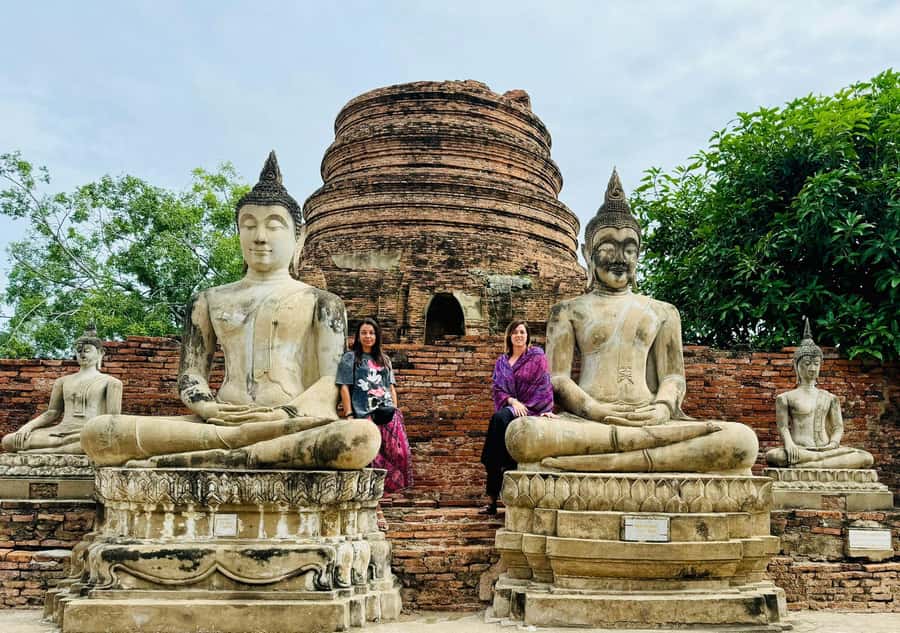 Bangkok: Ayutthaya & Local Market Tour In Spanish or English - Key things that make this Ayutthaya tour worth it