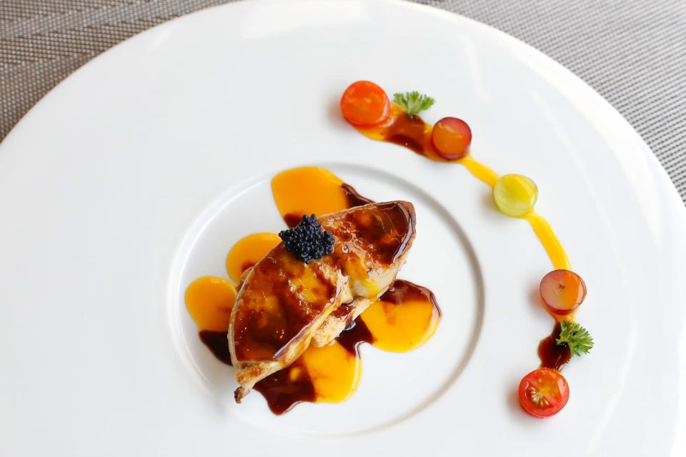 Bangkok: Baiyoke Observation Deck Ticket with Buffet Meal - The Sky Box at 81st floor: balcony views with limited seats