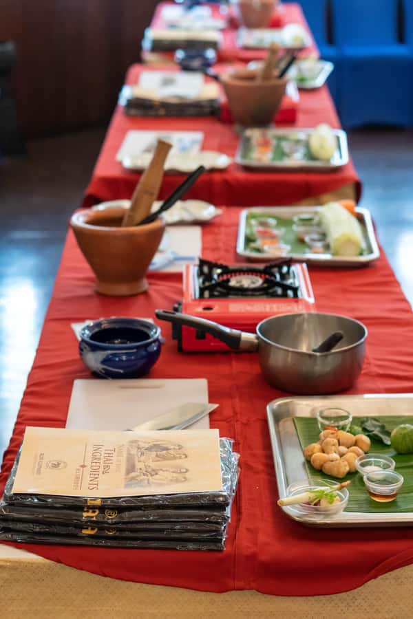 Bangkok: Blue Elephant Thai Cooking Class - Chef demo to your hands-on station: your 4-course meal day plan