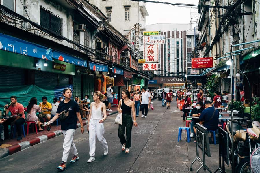 Bangkok: Chinatown by Night Walking Tour - Why a Night Chinatown Walk Makes Sense