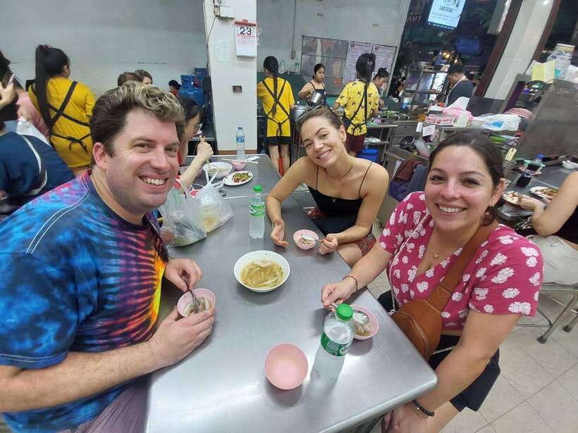Bangkok: Chinatown Food Tour with Michelin Food Stalls - The “over 10 dishes” tasting plan, and how to handle it