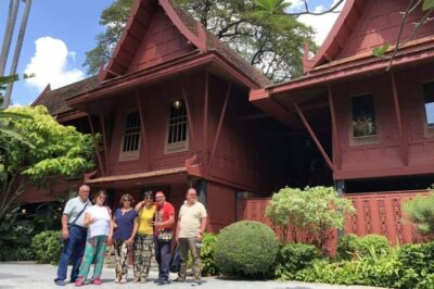 Bangkok: City Highlights and Landmarks Private Walking Tour - Grand Palace in a walk-led day (and what to do if it’s crowded)