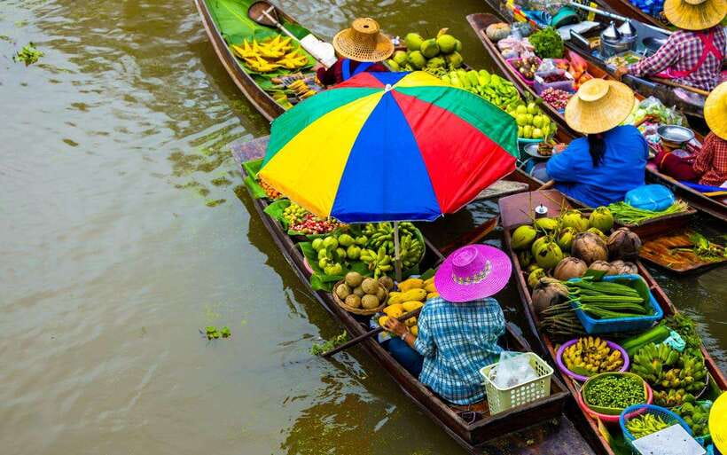 Bangkok: Damnoen Saduak and Train Market with Boat Ride - The Buffalo Café break: a calm pause that can feel optional