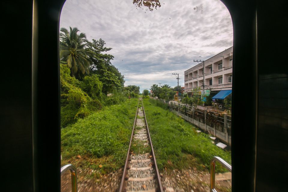 Bangkok: Damnoen Saduak Market and Maeklong Railway Market - Where you end up back in Bangkok (and why that matters)