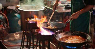 Bangkok: Discover a Taste of Chinatown – 2 Hr Walking Tour - How the No-Fixed-Itinerary Style Works When You’re Eating Street Food