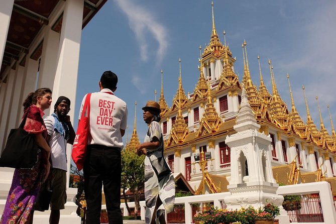 Bangkok Electric Tuk Tuk: Thonburi, Wang Lang & Food Tour - Riverside cafe coffee and the boat crossing that actually saves time