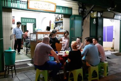Bangkok Evening Street Food Tuk Tuk Adventure - Tuk tuk ride: the fun part that also solves navigation