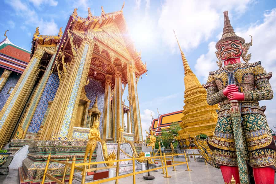 Bangkok: Full-Day Private Customized Tour with Transport - How the 8 Hours Work: Customize Temples, Canals, and Shopping