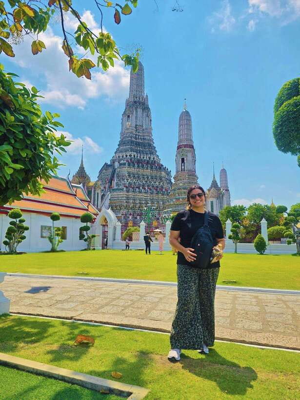 Bangkok: Grand Palace, Wat Pho, Wat Arun and Wat Sa Ket Tour - Wat Arun: the Temple of Dawn and the best river-side angles