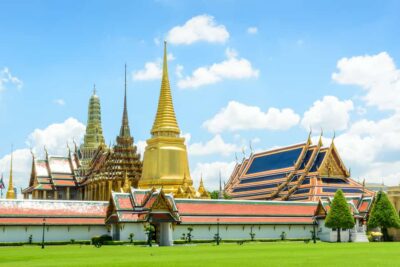 Bangkok in a Day: Must-Visit Highlights Tour with a Guide - Grand Palace and Emerald Buddha: where the rules matter