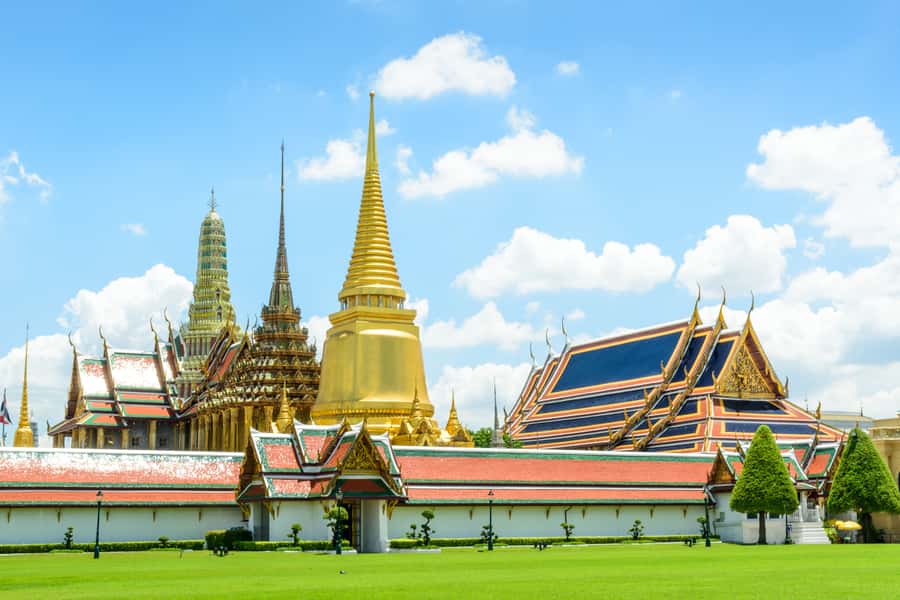 Bangkok in a Day: Must-Visit Highlights Tour with a Guide - Grand Palace and Emerald Buddha: where the rules matter