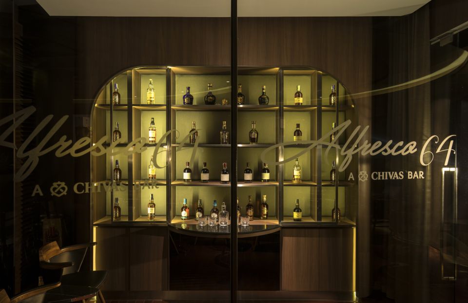 Bangkok: Lebua Rooftop Bar Reservation & Round-Trip Transfer - Cocktails and Costs: Where the Value Math Gets Real