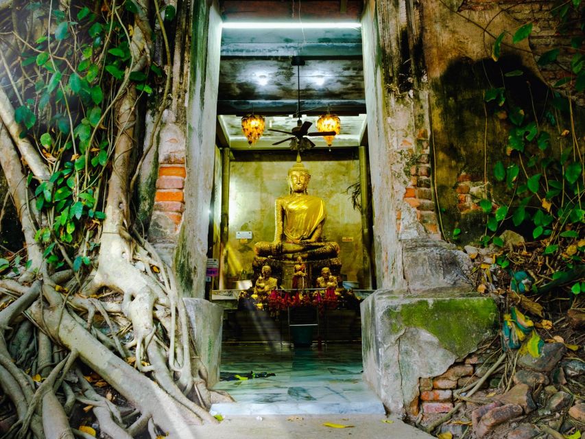 Bangkok: Maeklong Railway & Amphawa Floating Market Day Trip - Who should book this trip, and who should skip it