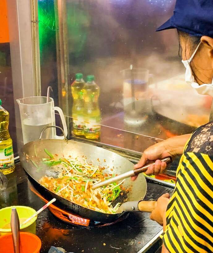 Bangkok: Must-Try Hidden Bike & Food Experience - Secret Stops and Photo-Friendly Moments on the Route