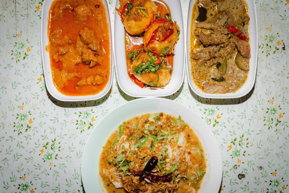 Bangkok: Old Siam Food Tour with 15+ Tastings - Why This Bangkok Food Tour Feels Different From the Usual