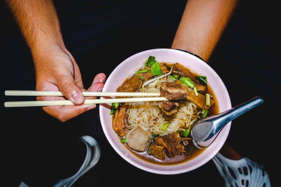 Bangkok: Old Siam Food Tour with 15+ Tastings - The Long Food Block: 3.25 Hours of Tastings and a Real Market Stop
