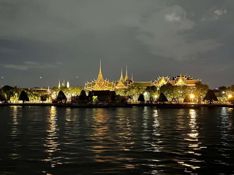 Bangkok: Opulence Luxury River Dinner Cruise - Drinks and Costs: Value Depends on What You Order
