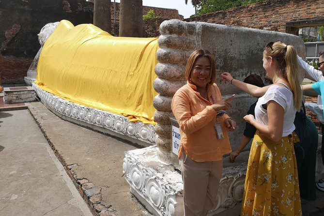 Bangkok: Private Ayutthaya and Bang Pa-In Summer Palace Tour - Bang Pa-In Summer Palace: the architecture mix and the dress code you must follow