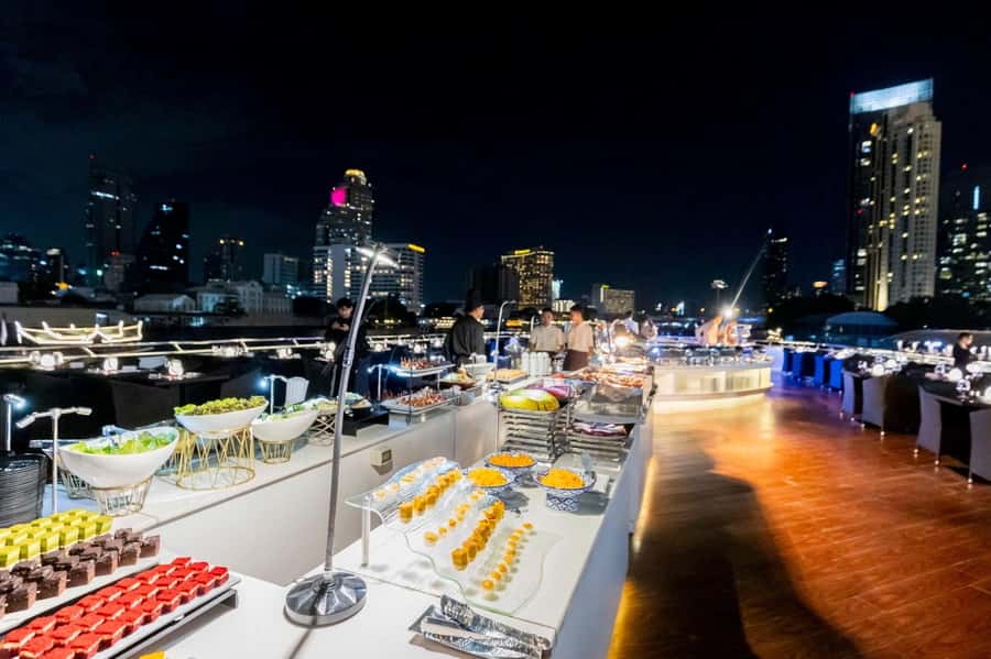 Bangkok: The Opulence Buffet Dinner Cruise with Live Band - The river route: what you’ll see at Wat Arun, Grand Palace, and beyond