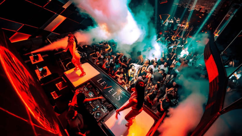 Bangkok: The Speakeasy, Rooftop & Iconic Venues Pub Crawl - Should You Book This Bangkok Speakeasy Rooftop and Nightclub Crawl?
