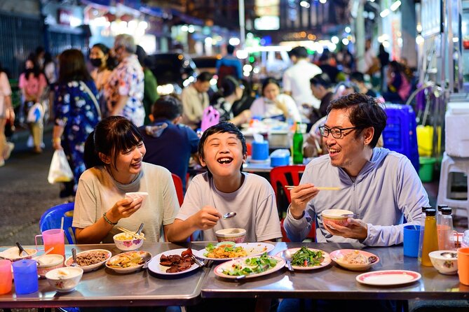Bangkok Tuk-Tuk Tour by Night with Chinatown Street Food Meal - Chinatown on Yaowarat Road: The Included Meal and Dessert Reality Check