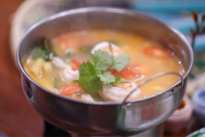 Bangkok: White Lotus Thai Cooking Class with Market Tour - Eating together: a full meal, not a snack