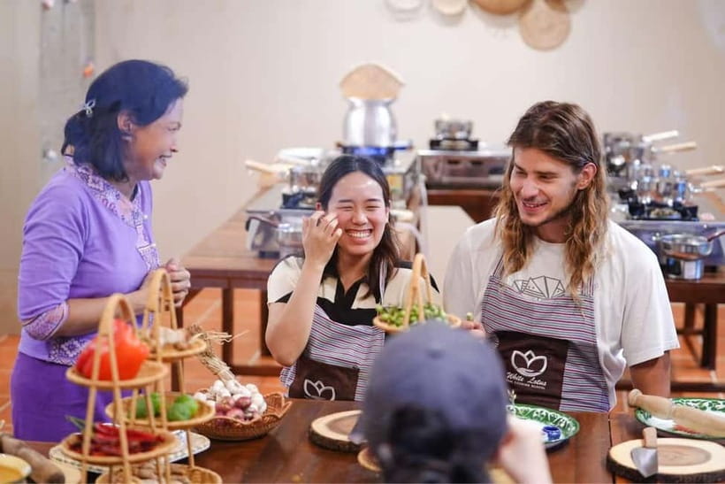 Bangkok: White Lotus Thai Cooking Class with Market Tour - Finding the meeting point near Sanamchai MRT