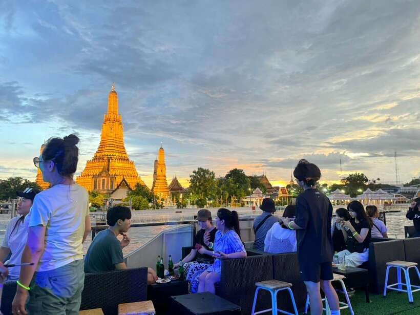 Bangkok: Yodsiam Sightseeing Cruise Snacks & Unlimited Beer - Should You Book the Yodsiam Sightseeing Cruise?