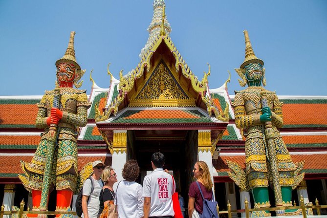 Bangkok’s Treasures: Temples & the Majestic River of Kings - Grand Palace and Wat Phra Kaew: where the dress code can make or break your entry