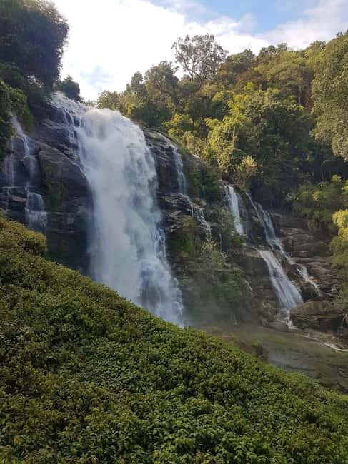 Chang Mai: Doi Inthanon Day Tour w/Waterfalls & Hilltribes - Waterfall Stops on One Day: Sirithan and Wachirathan Realities