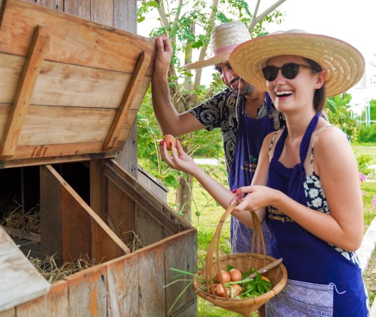 Chiang Mai: Authentic Thai Cooking Class and Farm Visit - Choosing your dishes: how the class menus typically work