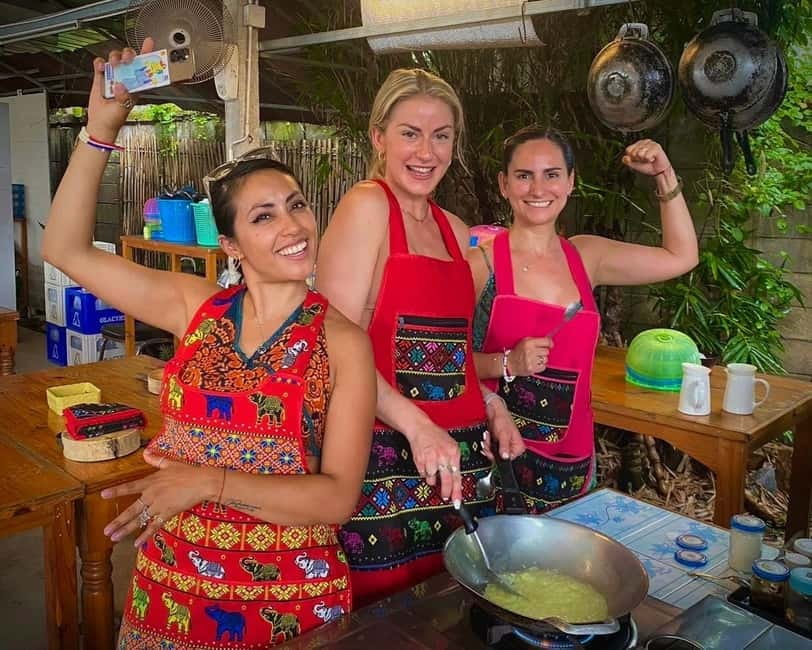 Chiang Mai: Cooking Class, Market & Thai Herbs Garden Tour - Choosing your dishes: starters and mains that fit your taste