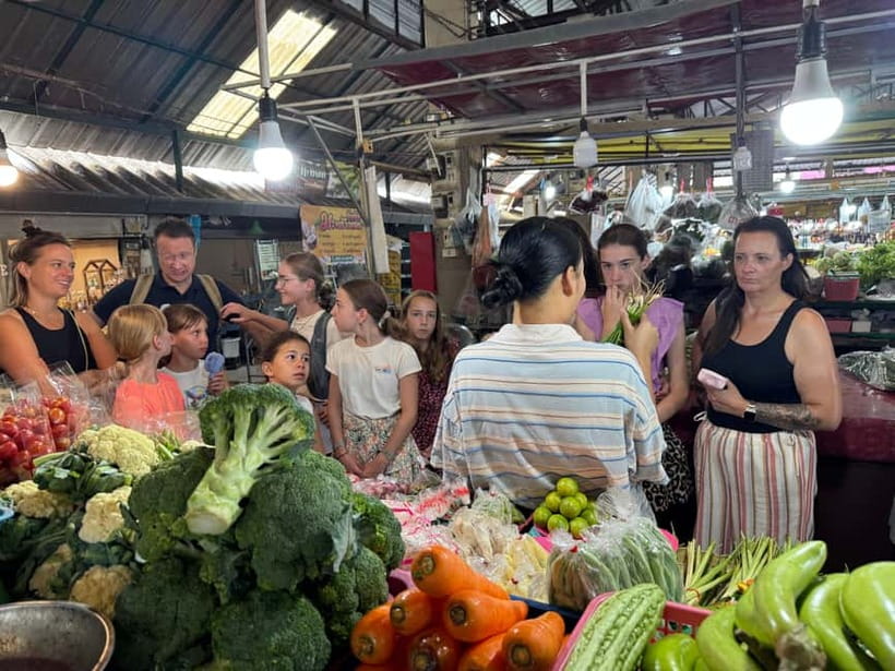 Chiang Mai: Cooking Class with Market Tour and Pickup - English Instruction, Friendly Chefs, and a Class That Keeps You Moving
