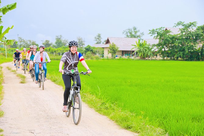 Chiang Mai Countryside Guided Bike Tour - Why the Train to Lamphun Makes This Bike Tour Work
