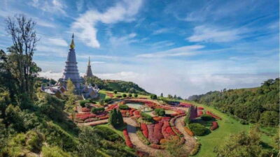 Chiang Mai: Doi Inthanon National Park and Pha Dok Siew Trek - Pickup, van comfort, and the real rhythm of a full-day tour