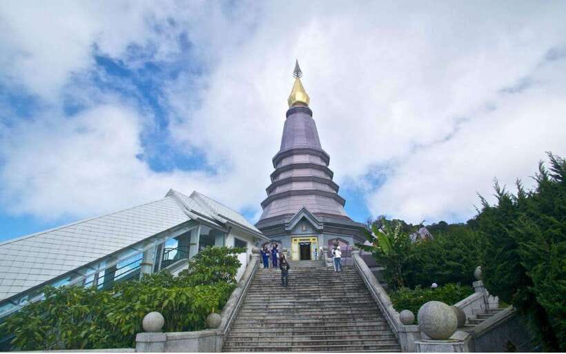Chiang Mai: Doi Inthanon National Park and Pha Dok Siew Trek - Pha Dok Siew Nature Trail: the gentle hike with real-world footing tips