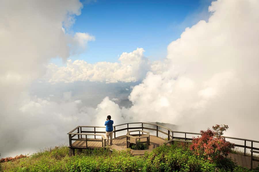 Chiang Mai: Doi Inthanon National Park, Waterfall & Lunch - Karen village lunch: where the day turns from scenery to people