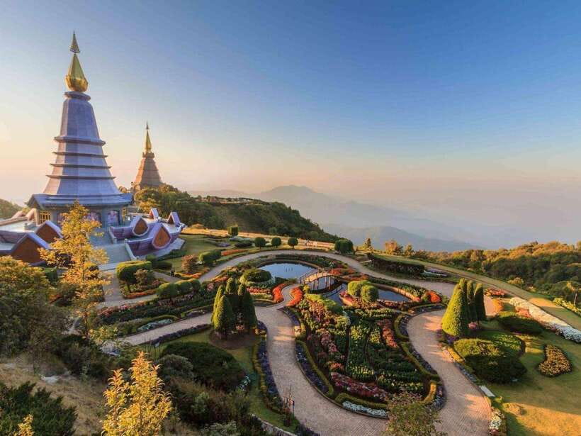 Chiang Mai: Doi Inthanon Park Tour & Kew Mae Pan Trail Hike - Getting There Early: How the Timing Shapes Your Day