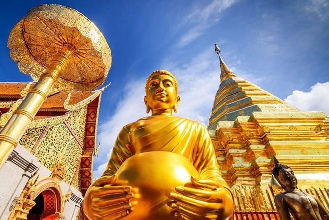 Chiang Mai Doi Suthep Temple and Wat Pha Lat Hike - Stop 1 tip: what to do about heat and fumes