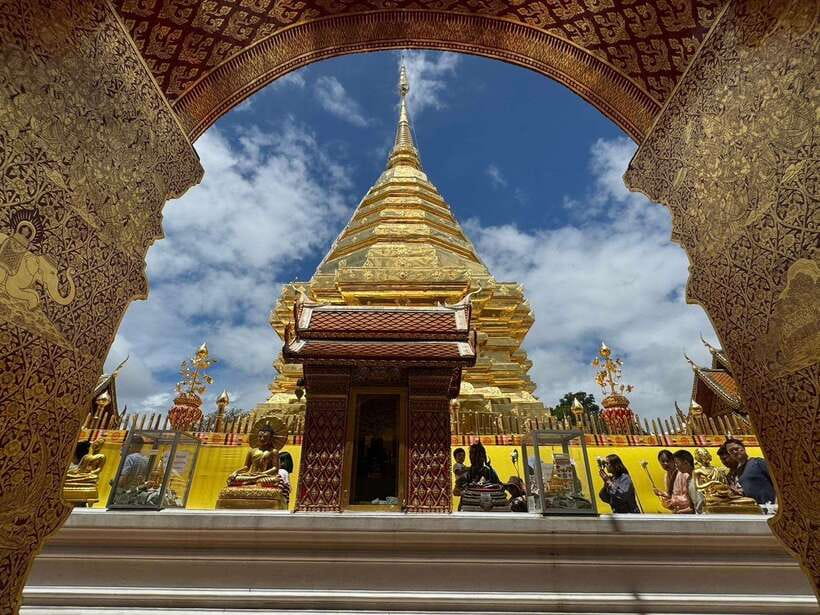 Chiang Mai: Elephant Sanctuary, Monk Trail & Doi Suthep Tour - The Thai meal break: useful fuel between temple and camp