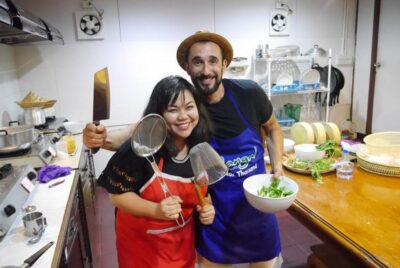 Chiang Mai: Evening Cooking Class and Local Market Visit - Getting to Dinner Time: Why This 5-Hour Evening Works