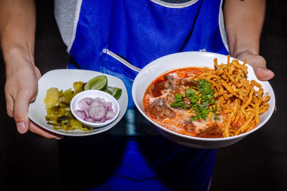 Chiang Mai: Food Tour by Songtheaw Truck with 15+ Tastings - Who should book this Chiang Mai Northern food tour