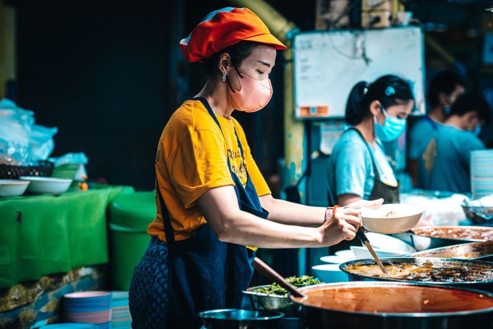 Chiang Mai: Food Tour by Songtheaw Truck with 15+ Tastings - Should you book this Chiang Mai food tour?
