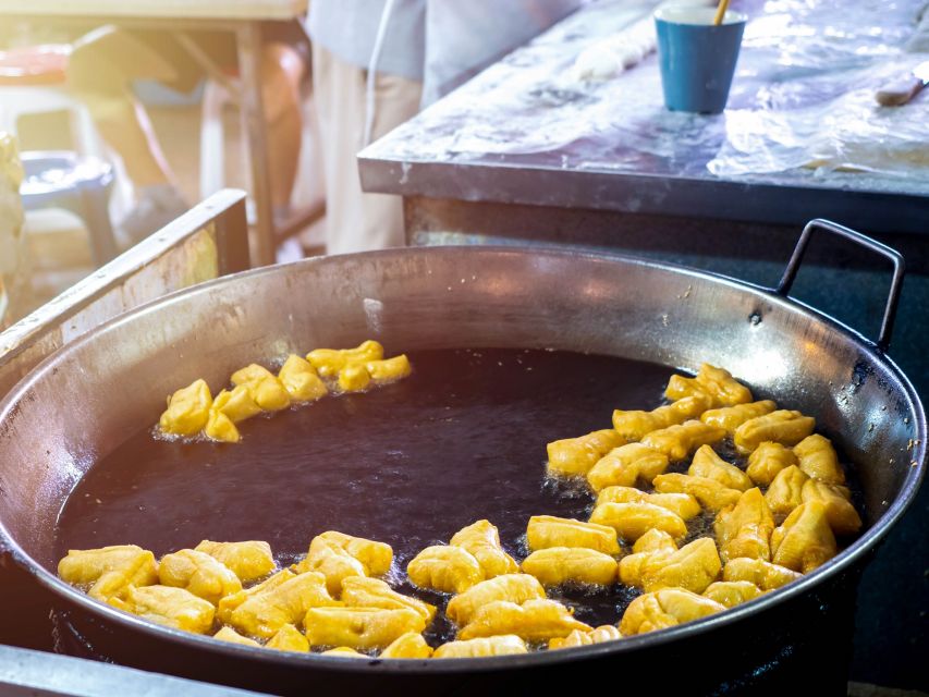Chiang Mai: Local Food and Markets Guided Walking Tour - Responsible Tourism That Doesn’t Sound Like a Lecture